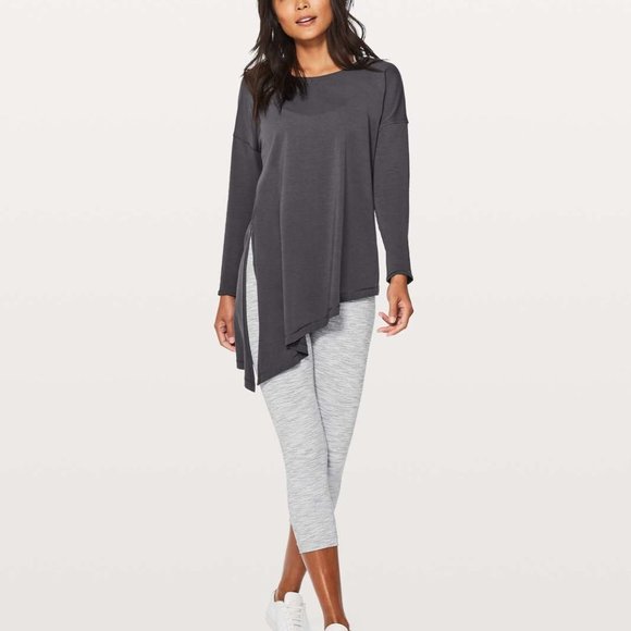 EUC Lululemon to the point long sleeve Size 6 - Picture 1 of 6